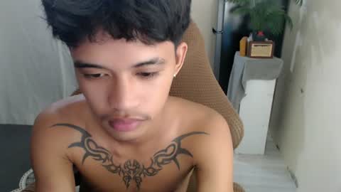 yourasian_eric online show from 07/10/26, 03:25