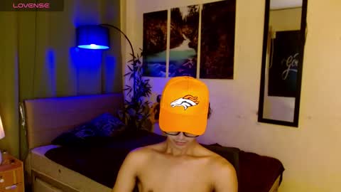 yourasiancarl online show from 12/21/25, 12:23