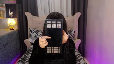 kim online show from 02/27/25, 06:42