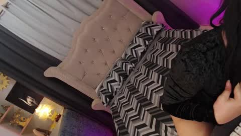 kim online show from 03/02/25, 07:23