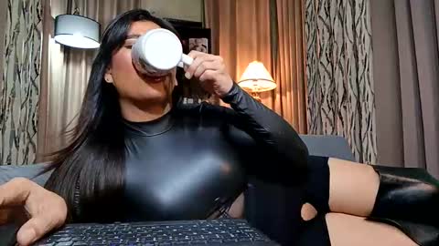 pattyvdp online show from 04/21/26, 07:06