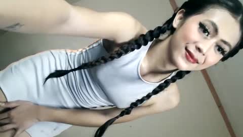 Snapshot of yourbabyriana chatting on 01/10/25, 08:40 Angel online show from 01/10/25, 08:40