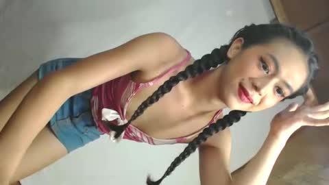 Snapshot of yourbabyriana chatting on 09/22/25, 06:15 Angel online show from 09/22/25, 06:15