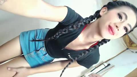 Angel online show from 11/11/25, 05:07