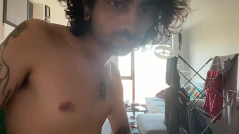 yourboo25 online show from 04/24/26, 07:33