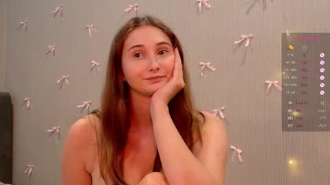 Snapshot of yourcreamyister chatting on 11/25/25, 09:37 creamysister online show from 11/25/25, 09:37