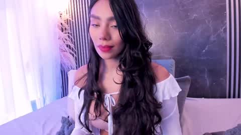 Selena online show from 03/05/25, 08:10