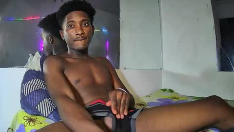 Yourdaddy2005 online show from 02/22/26, 03:32