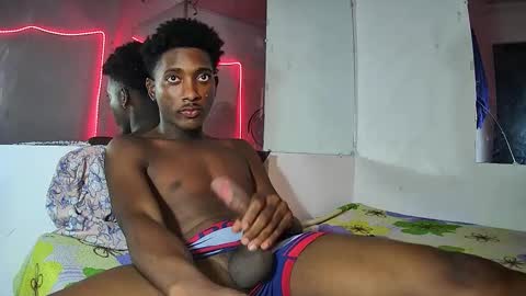 Yourdaddy2005 online show from 02/26/26, 07:29