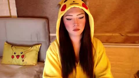 Snapshot of yourdevilsweettsx chatting on 05/01/26, 05:39 JEN online show from 05/01/26, 05:39