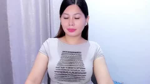 Snapshot of yourdirtyangels chatting on 12/10/24, 12:28 3hi im  Angel glad to see you  3 online show from 12/10/24, 12:28
