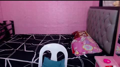 Snapshot of yourdreamisabell chatting on 02/24/25, 06:04 yourdreamisabell online show from 02/24/25, 06:04