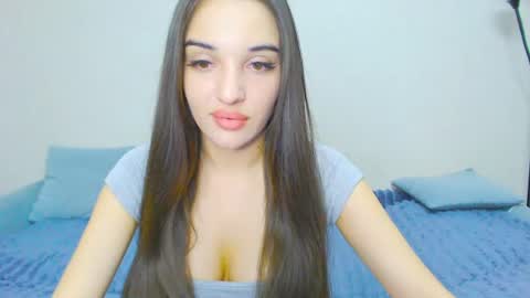 Snapshot of yourdreammary chatting on 06/25/26, 09:36 Adele online show from 06/25/26, 09:36
