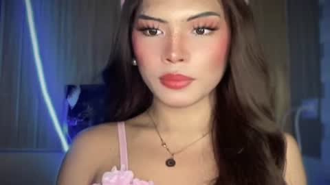 Snapshot of yourehot_pretty chatting on 04/26/26, 11:19 Do read my bio online show from 04/26/26, 11:19