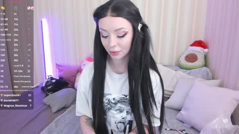 Mary online show from 01/12/25, 11:17