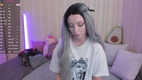 Mary online show from 01/31/25, 08:32