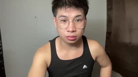 yourfantasyyy_ online show from 03/09/25, 10:52