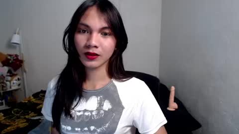 Snapshot of yourfav_jasmin chatting on 07/06/26, 01:57 NEW HUGECOCK online show from 07/06/26, 01:57