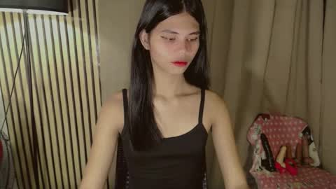 Vivian online show from 02/17/26, 08:48