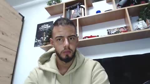 Snapshot of yourfavoritetallboy chatting on 11/05/25, 01:27 yourfavoritetallboy online show from 11/05/25, 01:27