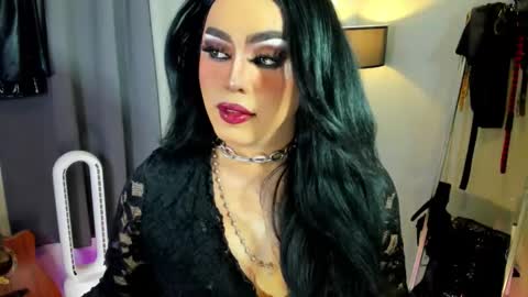  not into STINGY and CHEAP people online show from 11/10/25, 11:15