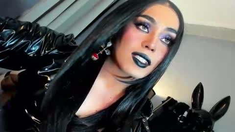  not into STINGY and CHEAP people online show from 04/21/26, 01:42