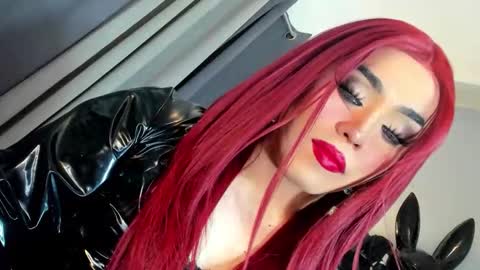 Snapshot of yourfiercemistress chatting on 04/22/26, 11:17 not into STINGY and CHEAP people online show from 04/22/26, 11:17