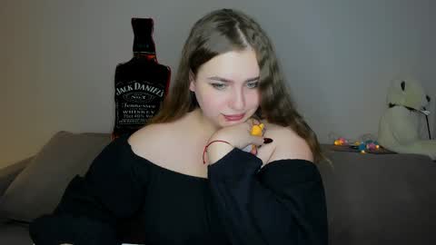 Snapshot of yourgem__ chatting on 12/12/24, 02:44 yourgem__ online show from 12/12/24, 02:44