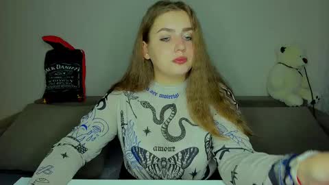 Snapshot of yourgem__ chatting on 09/11/25, 08:20 yourgem__ online show from 09/11/25, 08:20