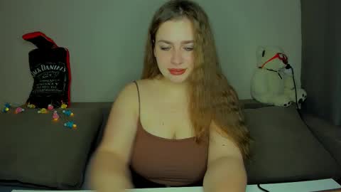 Snapshot of yourgem__ chatting on 12/22/25, 02:19 yourgem__ online show from 12/22/25, 02:19