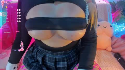 Snapshot of yourgirl11555 chatting on 03/08/25, 10:34 Liza online show from 03/08/25, 10:34