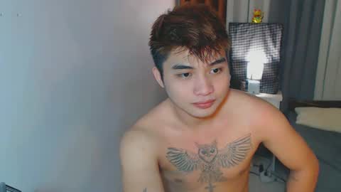 Snapshot of yourhandsome_hunk chatting on 01/23/25, 06:17 Paul online show from 01/23/25, 06:17