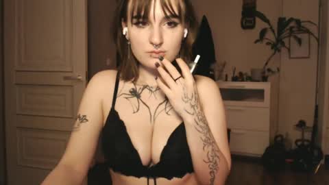 hanna online show from 04/27/26, 01:58