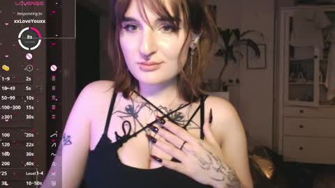 Snapshot of yourhanna_ chatting on 05/21/26, 09:44 hanna online show from 05/21/26, 09:44