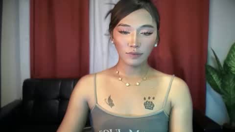 Snapshot of yourhotlove_jamellaxxx chatting on 10/12/25, 06:18 LOVING JAMMELA online show from 10/12/25, 06:18