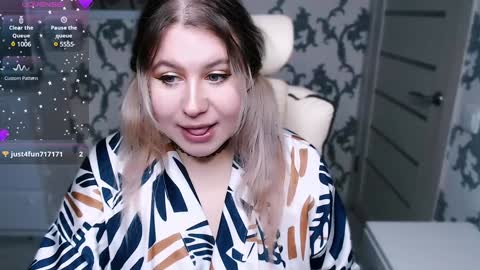 Snapshot of yourkarma_2_0 chatting on 01/24/25, 02:51 Karma online show from 01/24/25, 02:51