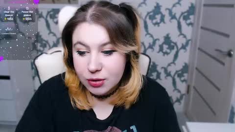 Snapshot of yourkarma_2_0 chatting on 03/11/25, 03:45 Karma online show from 03/11/25, 03:45