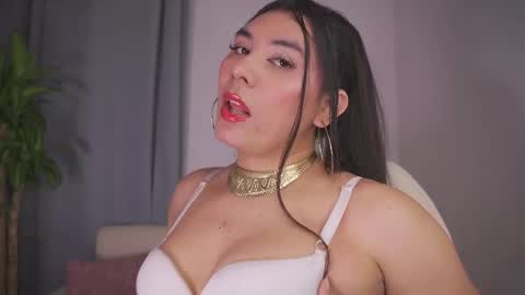 EMELY online show from 02/13/26, 09:00