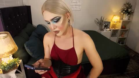 --               online show from 10/03/25, 10:18