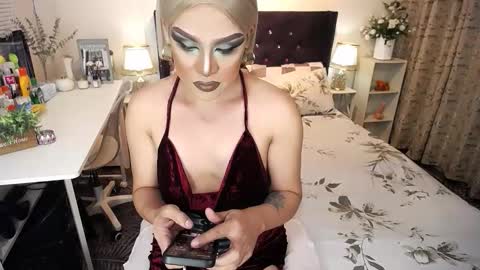 --               online show from 12/14/25, 04:07