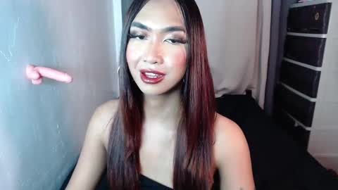 yourlovebella88 online show from 03/02/25, 09:32