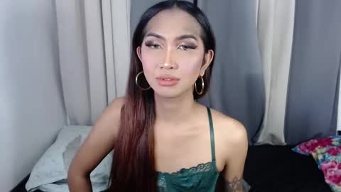 yourlovebella88 online show from 10/20/25, 05:02