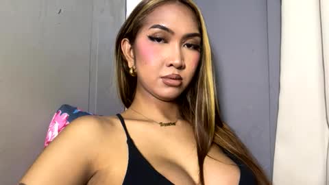 yourlovebella88 online show from 02/23/26, 05:21