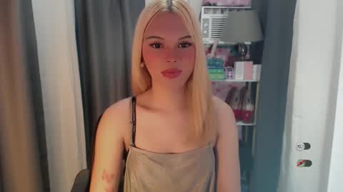 KYLIE MORE online show from 05/30/26, 06:43