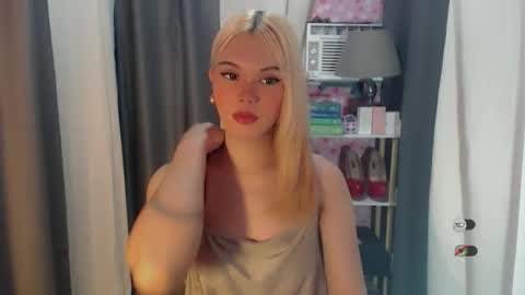 KYLIE MORE online show from 06/03/26, 04:04