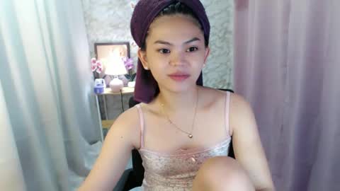 your lovely Dina online show from 12/01/25, 01:43