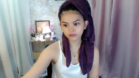 your lovely Dina online show from 12/15/25, 01:54