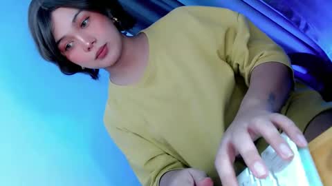 Snapshot of yourlovingpearl chatting on 05/27/26, 11:18 PEARL online show from 05/27/26, 11:18