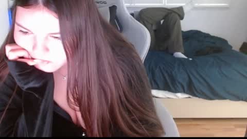 yourmila1 online show from 02/19/26, 11:12