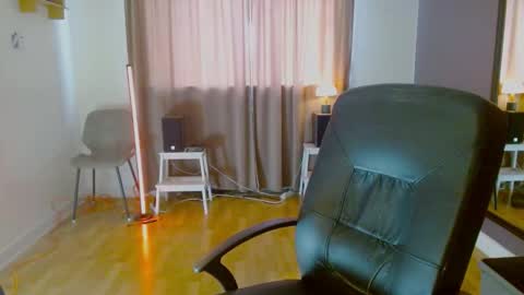 Nora online show from 03/07/26, 02:58